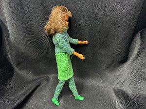 lot 329 image: Vintage Francie Doll
