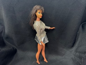 lot 351 image: Vintage Barbie Wearing Silver Sparkle Outfit