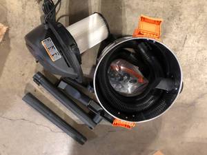 RIDGID 10 Gallon 6.0 Peak HP Stainless Steel WetDry Shop Vacuum with Filter, Locking Hose and Accessories  Customer Returns See Pictures