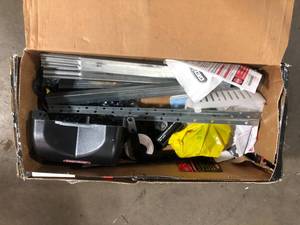 Genie 12 HP Durable Chain Drive Garage Door Opener  Customer Returns See Pictures