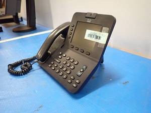 lot 4 image: Cisco UC Phone CP-8945-K9 V03 Conference Phone  No Cables