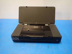 lot 32 image: HP&nbspOfficeJet 200 Mobile Printer  No Cables 