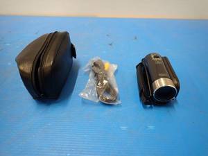 lot 48 image: Canon&nbspFS22 Camcorder  Includes Travel Case and AudioVideo Cables  No charger