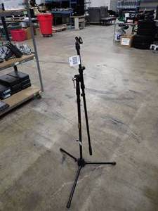 lot 84 image: Microphone Stand