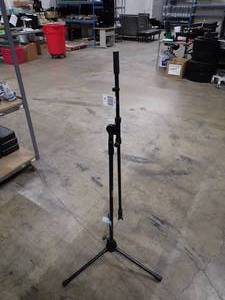 lot 85 image: Microphone Stand
