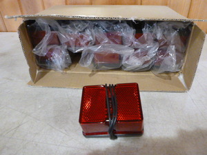 20 Optronics ClearanceMarker Lights