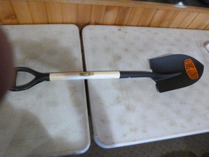 Quality Shield Dirt Shovel