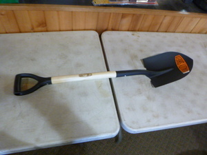 Quality Shield Dirt Shovel