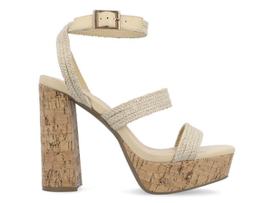 New Journee Collection Womens Tru Comfort Foam Sienne Sandal - Size 7