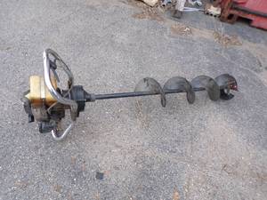 8 Ice Auger