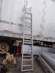 Aluminum Extension Ladder