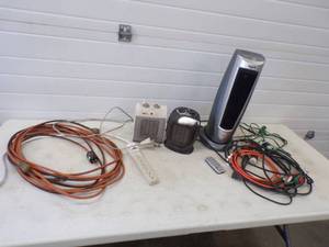 3 Heaters and Extention Cords