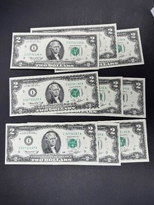 10- 1976 $2 Federal notes with consecutive serial numbers
