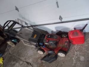 Toro Self Propelled Lawn Mower with Bag