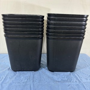 Lot of 14 Rubbermaid 2543 Fire-Resistant Self-Extinguishing Indoor Containment Garbage Trash Waste Basket - In Great Condition