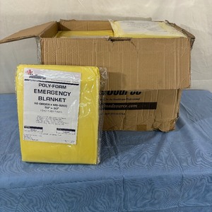 1 Case (18 each) NEW MedSource 90x 58&nbspPoly Foam Blanket Yellow MS-B200&nbsp