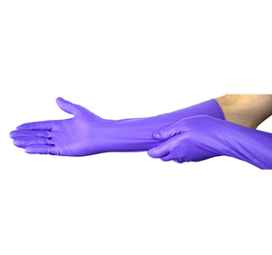 MSRP $4000  4 Cases (400 per case) NEW Halyard 44993 Purple Nitrile Max Powder-Free Exam Gloves - Size M&nbspMaximum coverage &amp protection -For high exposure to fluids or chemicals-&nbspTextured palm and fingertips&nbspExpired