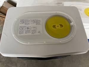 Lot Of 5 NEW&nbspCovidien Kendall RCRA Hazardous Waste Container With Special Lid&nbsp
