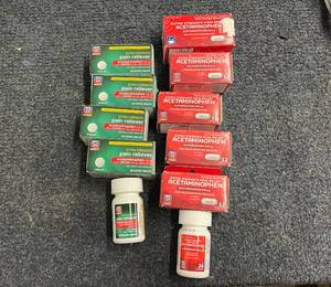 lot 5 image: 11 Packs of Acetaminopen - 250mg & 500mg