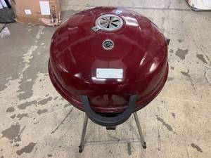 lot 46 image: Bubba Burger Charcoal Grill
