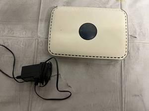 lot 82 image: Netgear RangeMax Wireless Router - WPN844 v3