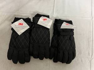 lot 258 image: 3 Pairs of 3M Thinsulate Gloves - Womens ML - Black