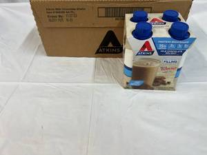 lot 372 image: 3x 4pack 11oz Atkins Protein Shake Milk Chocolate Delight