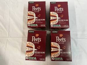 lot 378 image: 4x 10ct Kcup Peets Holiday Blend Coffee