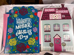 lot 16 image: 12-Large Mothers Day Cards