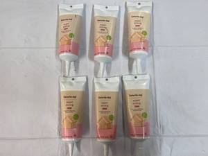 lot 20 image: 6x Super Strong Icing