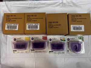 lot 26 image: Multiple Shapes Border CuttingInserts-Cake Decorating