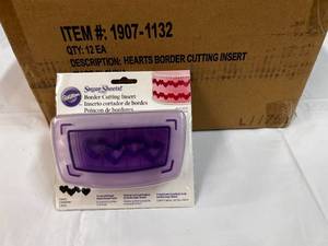 lot 29 image: Hearts Border CuttingInserts-Cake Decorating
