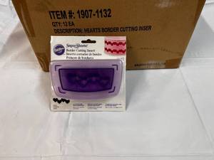 lot 31 image: Hearts Border CuttingInserts-Cake Decorating