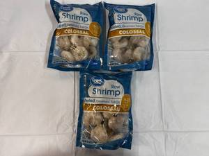 lot 36 image: 3x 12oz Bags Raw Colossal Shrimp
