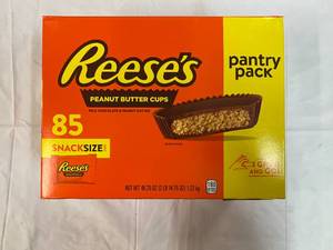lot 260 image: 85ct Reeses Pantry Pack