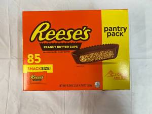 lot 261 image: 85ct Reeses Pantry Pack