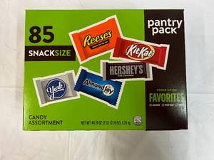 lot 268 image: 85ct Hersey Variety Snack Size Pantry Pack