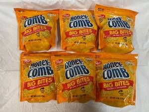 lot 304 image: 6x 6oz Bags Honey Comb Big Bites