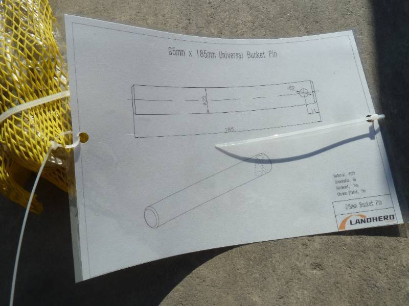 Landherd Excavator Bucket Pins 25mm x 185mm