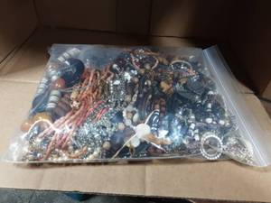 lot 3 image: One Gallon Bag Of Assorted Costume Jewelry