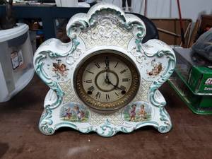 lot 17 image: Vintage Victorian Clock-Thomastin, Conn. 13x13