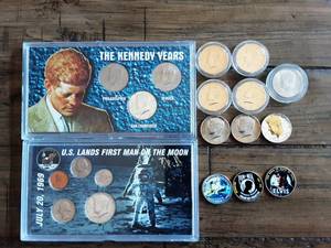 lot 51 image: Collection Of Kennedy Half Dollars