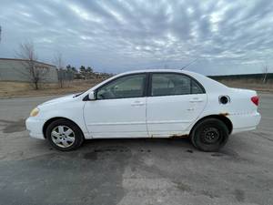 lot 16F image: 2006 Toyota Corolla CE