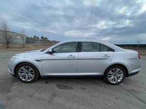 lot 25C image: 2011 Ford Taurus Limited - 2 OWNERS