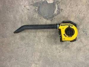 lot 142 image: McCulloch Gas BlowerVac Super Air Stream IV