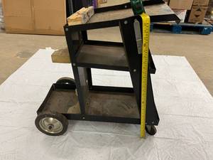 lot 162 image: Shop Cart on Wheels