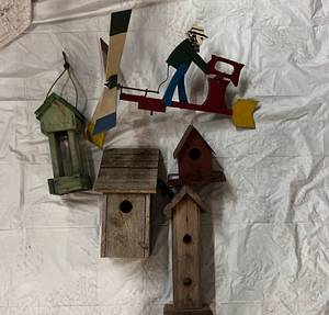 lot 59 image: 4 Wooden Bird House & Wood Chopping Whirlagig