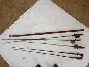 lot 108 image: 5 Fishing Rods and New Cane Pole