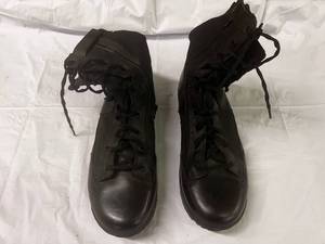 lot 123 image: 5.11 Tactical Recon Flyweight Boots