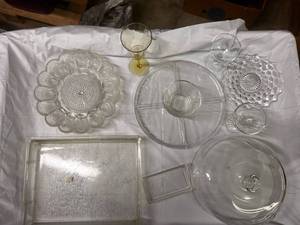 lot 125 image: Beautiful CrystalGlass Servingware